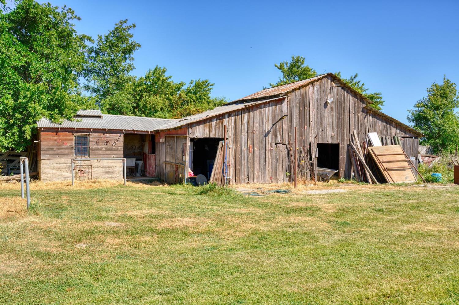 12518 Lone Oak Road Waterford, CA 95386 - Photo 44 of 50 a house view with a outdoor space
