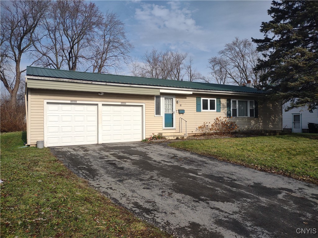 111 Edgemere Road Syracuse, NY 13208 - Photo 1 of 1 Front Of 111 Edgemere. Newer Metal Roof.