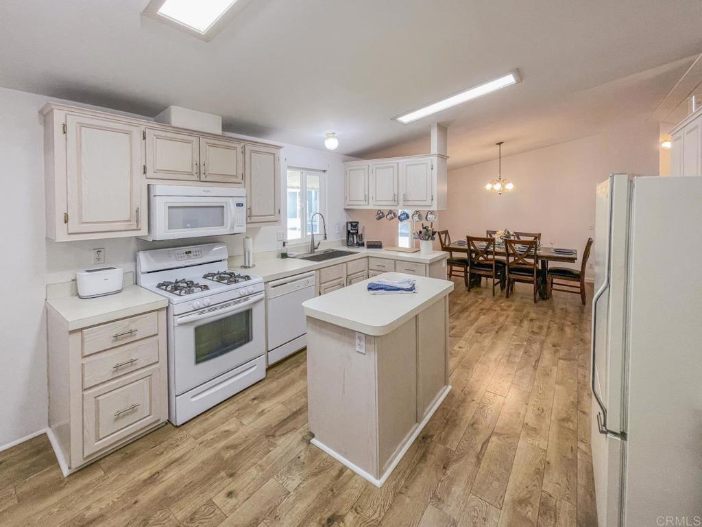 8545 Mission Gorge Road, Unit SPC 129 Santee, CA 92071 - Photo 18 of 46 Gallery Image 18