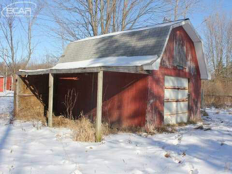 12388 McCumsey Road Clio, MI 48420 - Photo 7 of 29 20429106-6.JPG