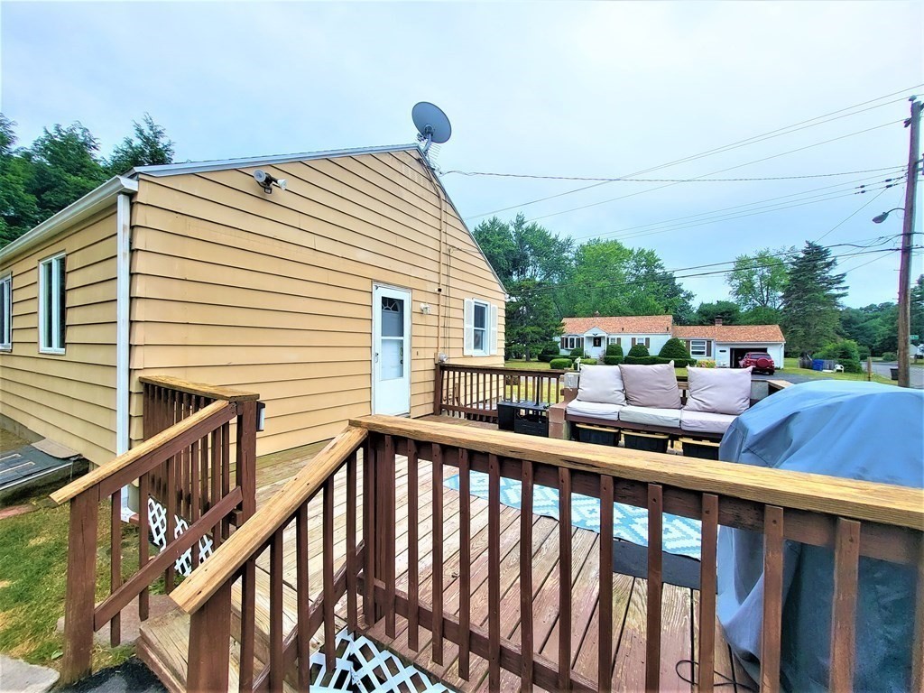 63 Denwall Drive Springfield, MA 01119 - Photo 16 of 18 Gallery Image 16