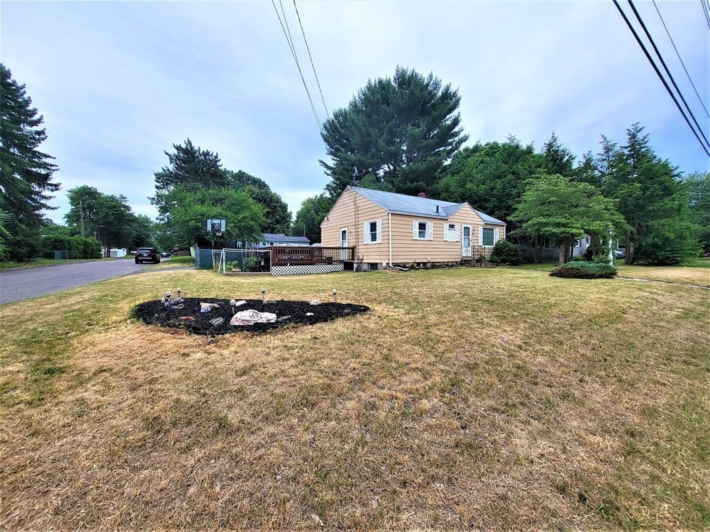 63 Denwall Drive Springfield, MA 01119 - Photo 2 of 18 Gallery Image 2