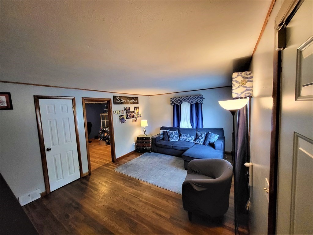 63 Denwall Drive Springfield, MA 01119 - Photo 9 of 18 Gallery Image 9
