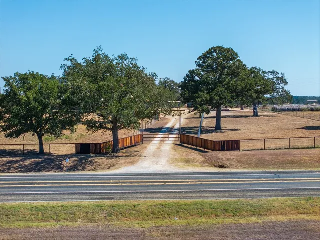 $449,999 | 9203 Highway 77, Rockdale, TX 76567