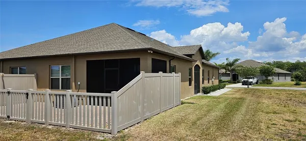 $1,995 | 13475 Crest Lake Drive, Hudson, FL 34669