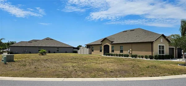 $1,995 | 13475 Crest Lake Drive, Hudson, FL 34669