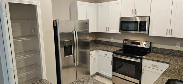 $1,995 | 13475 Crest Lake Drive, Hudson, FL 34669