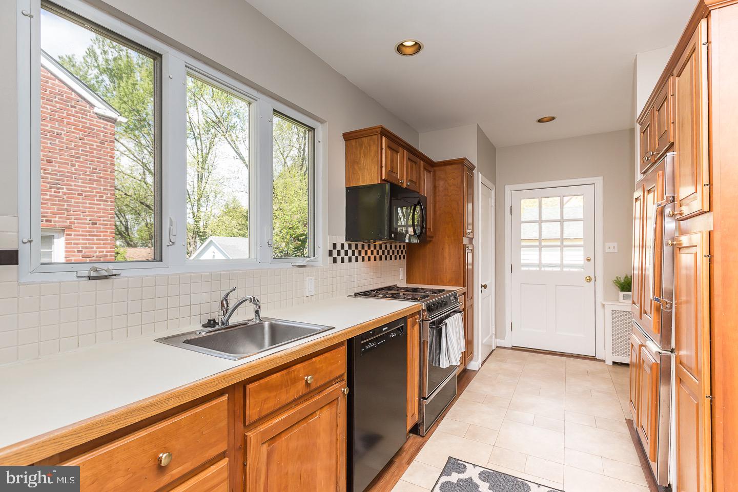 100 Decatur Road Havertown, PA 19083 - Photo 16 of 46