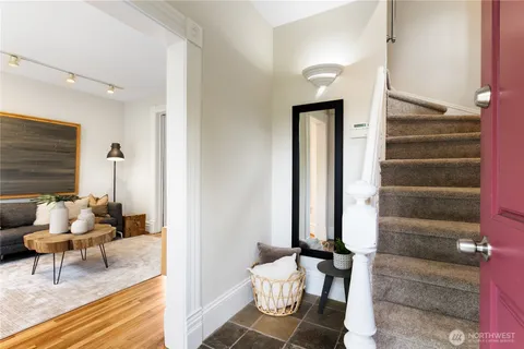 $1,100,000 | 2202 East John Street, Seattle, WA 98112