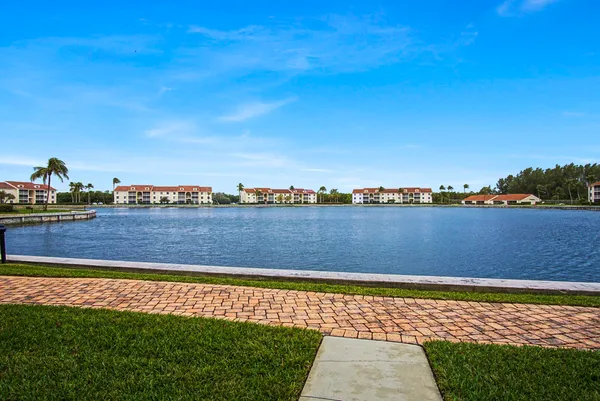 $2,400 | 4428 Northeast Ocean Boulevard, Unit G1, Jensen Beach, FL 34957
