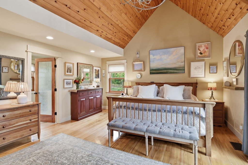 329 Southampton Road Westhampton, MA 01027 - Photo 14 of 40