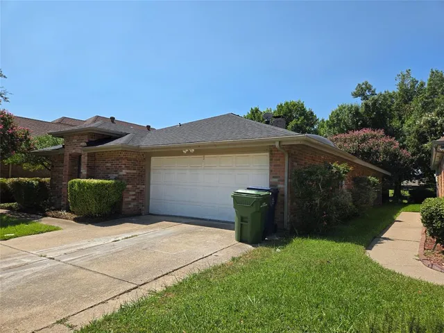 $2,400 | 3032 Big Oaks Drive, Garland, TX 75044
