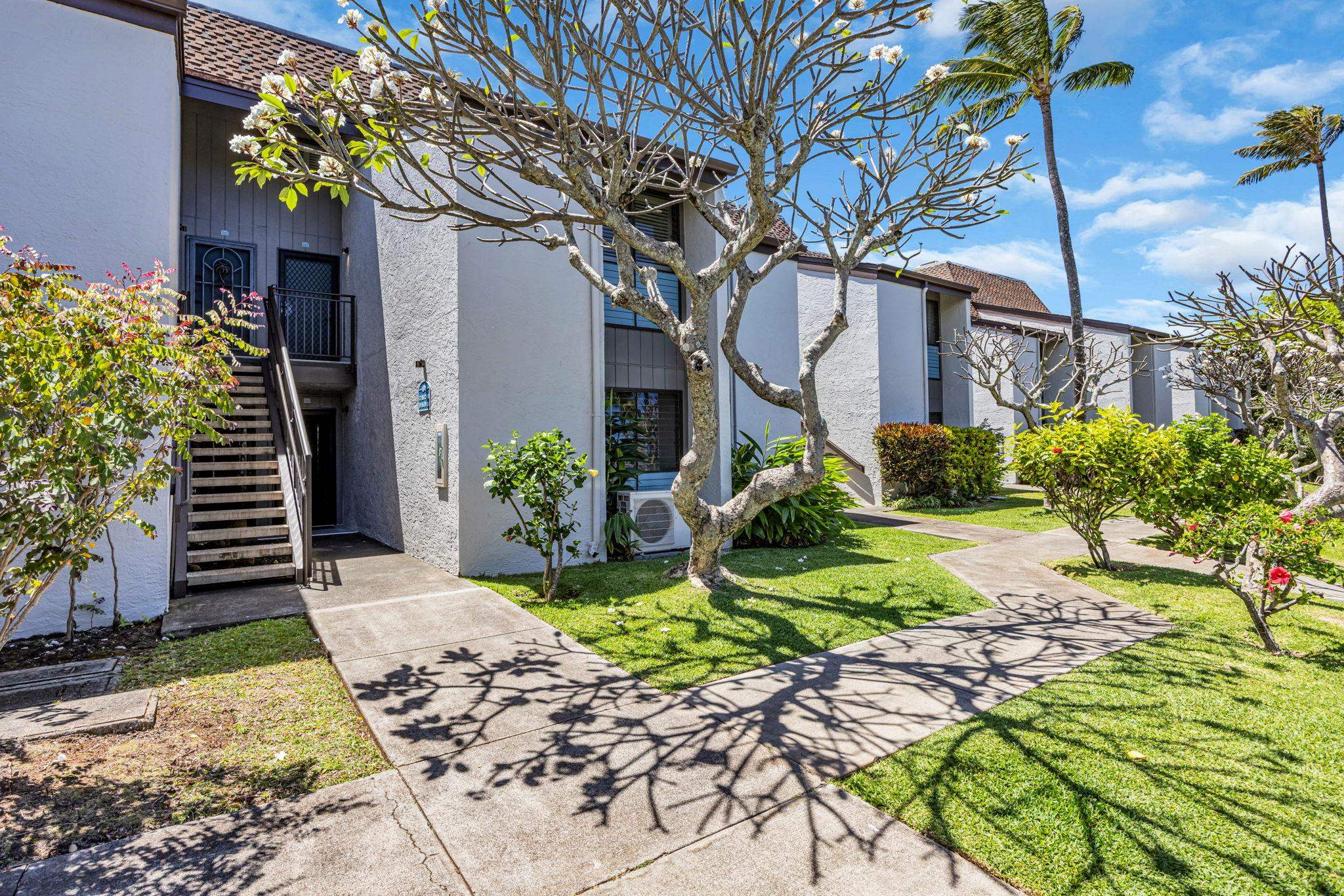 5295 Lower Honoapiilani Road, Unit B35 Lahaina, HI 96761 - Photo 3 of 38