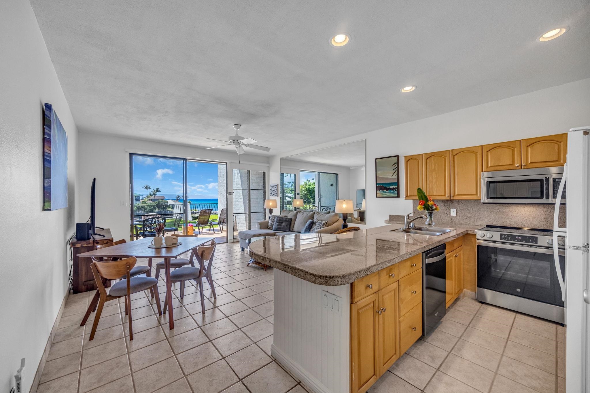 5295 Lower Honoapiilani Road, Unit B35 Lahaina, HI 96761 - Photo 5 of 38