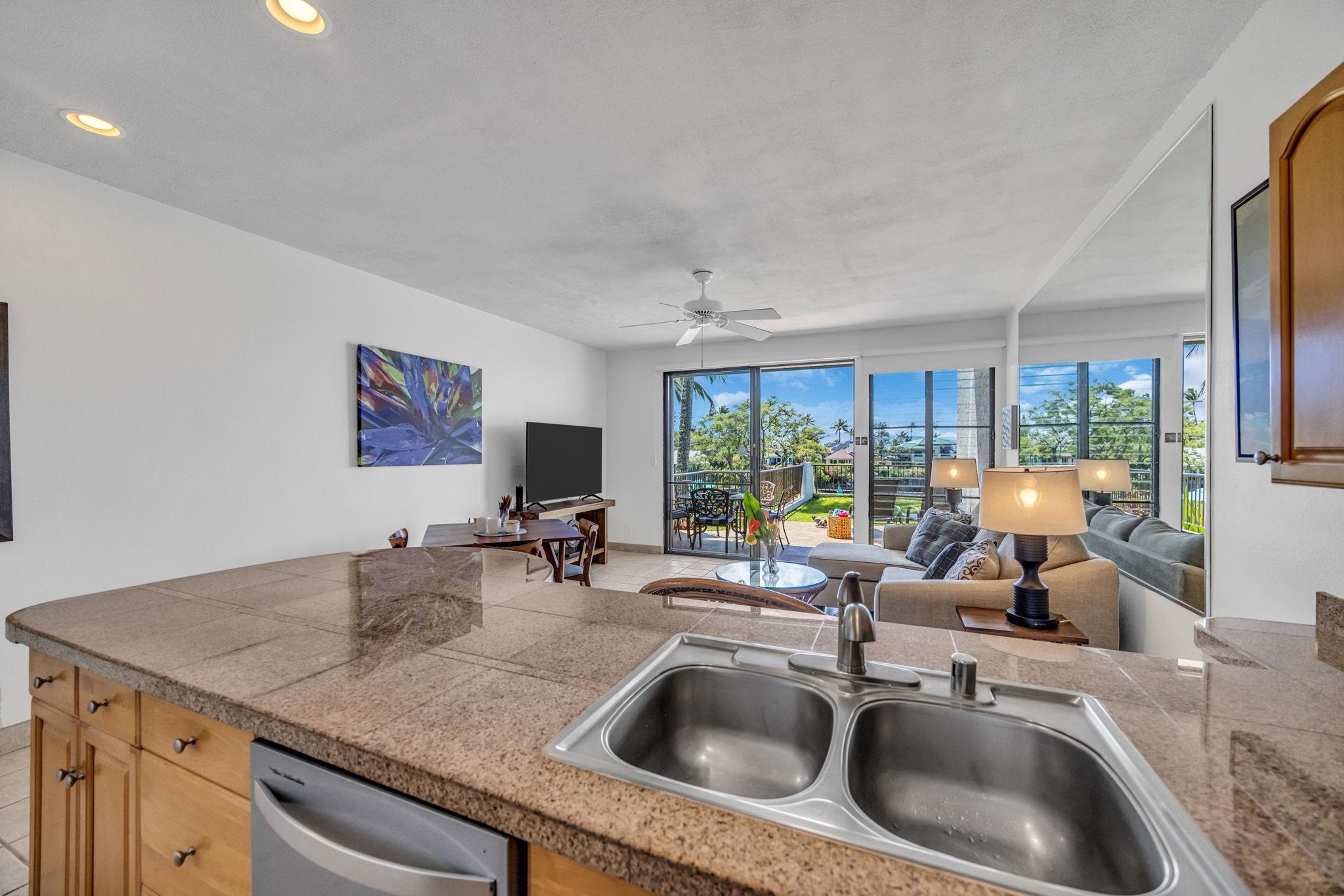 5295 Lower Honoapiilani Road, Unit B35 Lahaina, HI 96761 - Photo 7 of 38