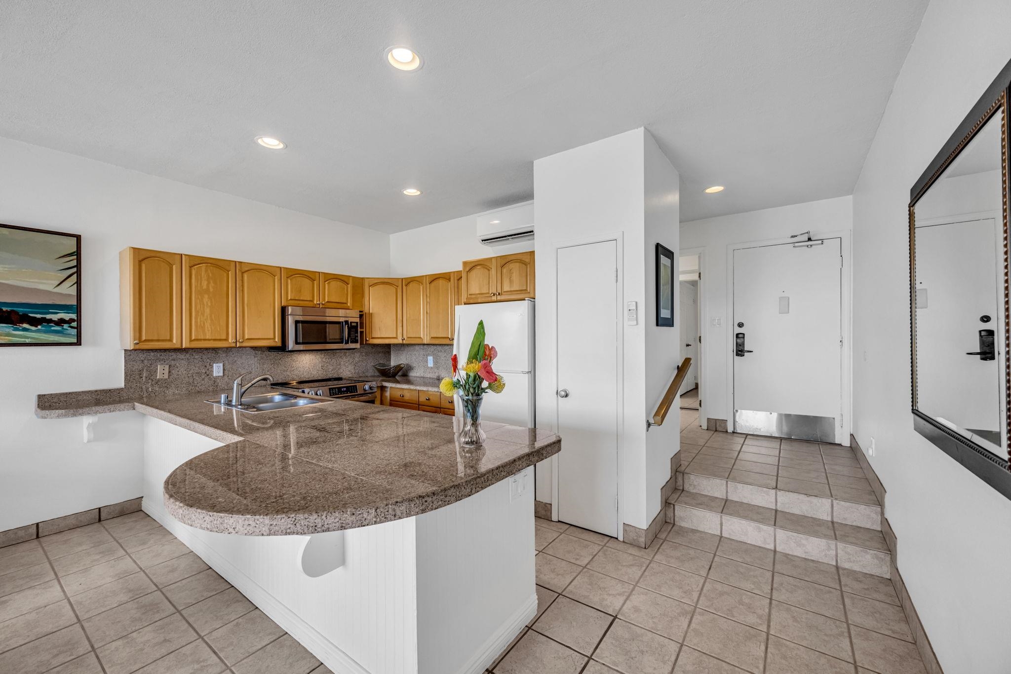 5295 Lower Honoapiilani Road, Unit B35 Lahaina, HI 96761 - Photo 8 of 38