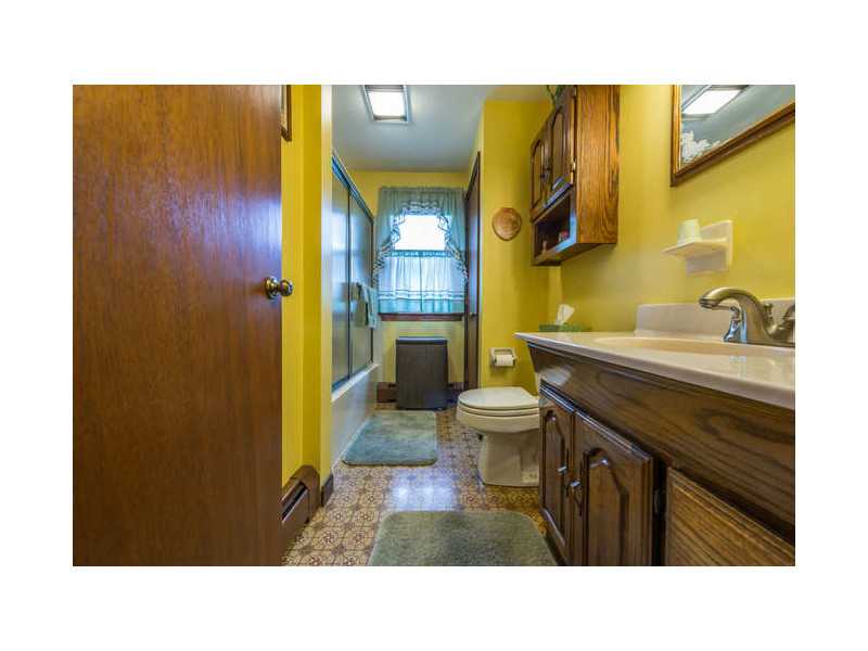 211 Knibb Road Burrillville, RI 02859 - Photo 12 of 19 Bathroom.