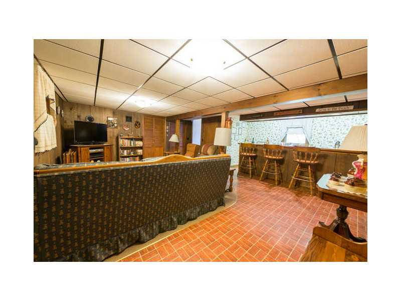 211 Knibb Road Burrillville, RI 02859 - Photo 19 of 19 Den/Family/Great Room.