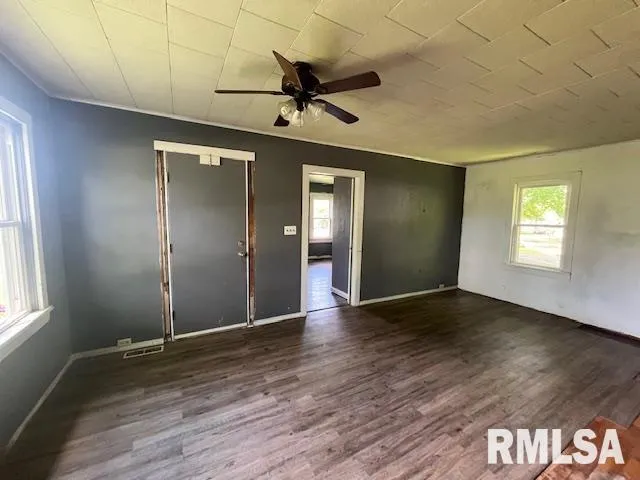 $19,900 | 475 Holt Street, Vergennes, IL 62994