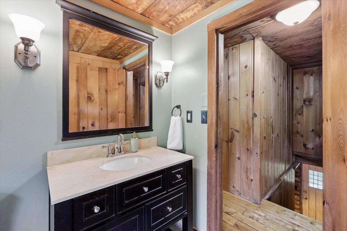 366 Clark Hill Road New Boston, NH 03070 - Photo 24 of 57 Gallery Image 24