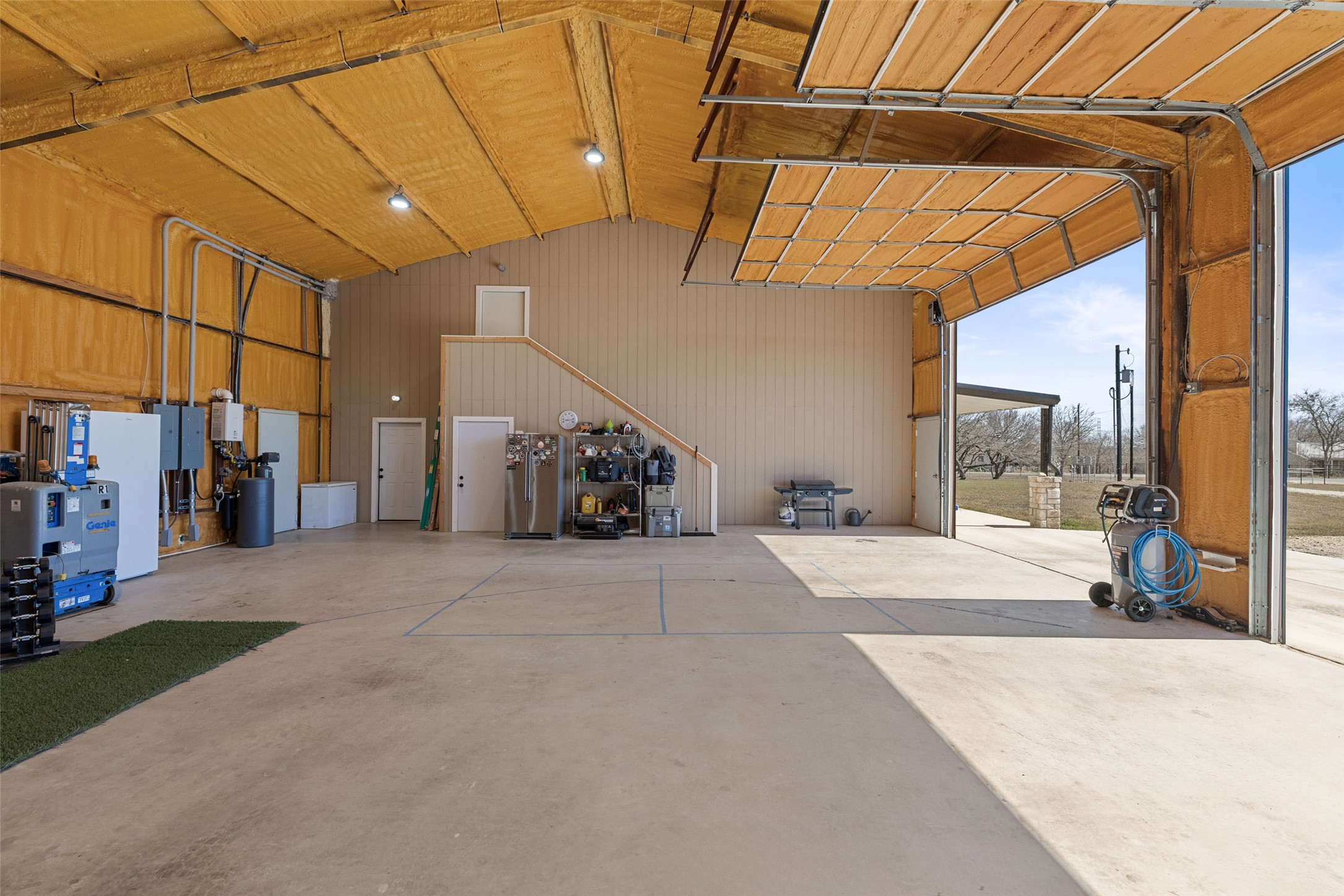 664 Martindale Falls Road Martindale, TX 78655 - Photo 8 of 21 a view of a water heater room