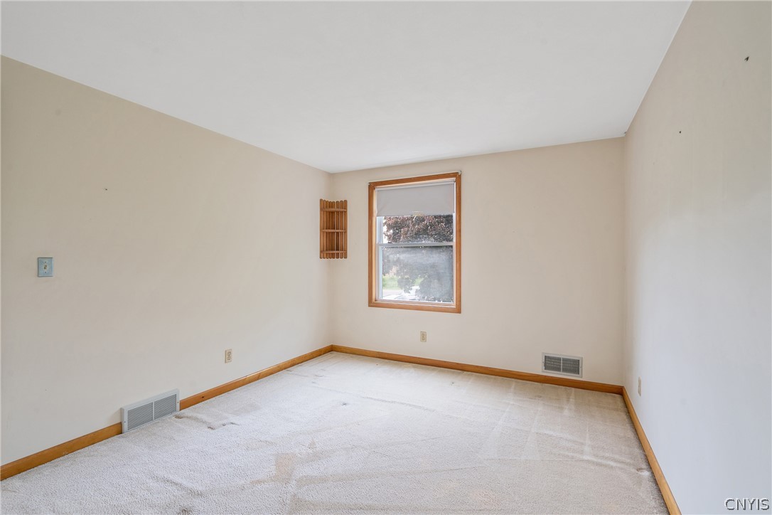 7112 Plainville Road Lysander, NY 13112 - Photo 19 of 48