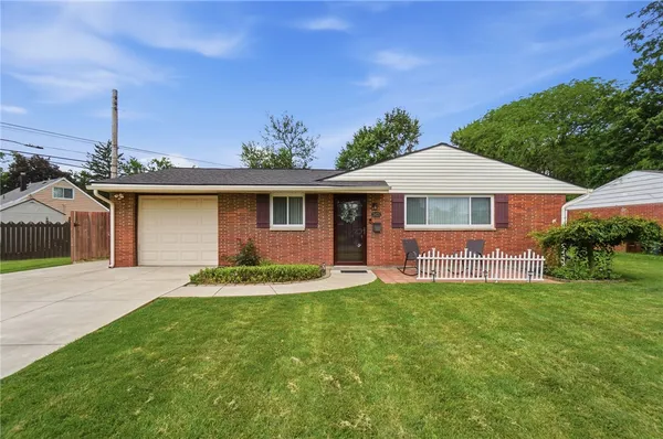 $219,900 | 2425 Acorn Drive, Dayton, OH 45419