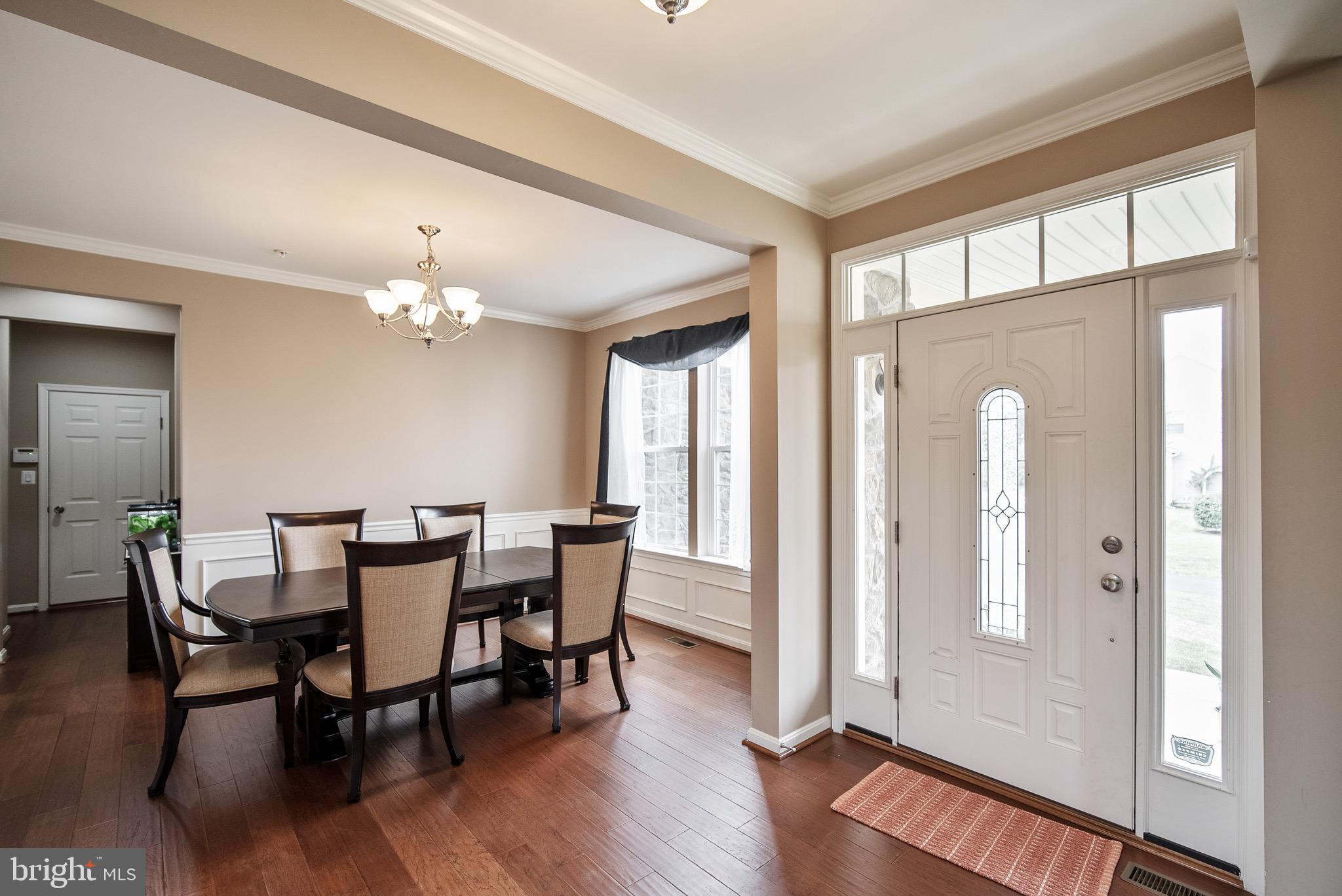 13919 Schaeffer Road Boyds, MD 20841 - Photo 3 of 30 Foyer