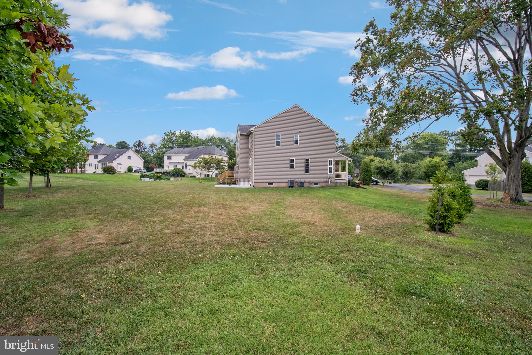 13919 Schaeffer Road Boyds, MD 20841 - Photo 29 of 30 Sideyard