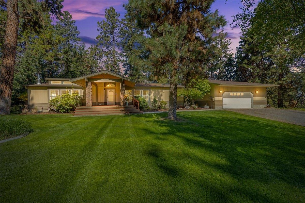 5411 East Corkery Road Spokane, WA 99223 - Photo 3 of 46