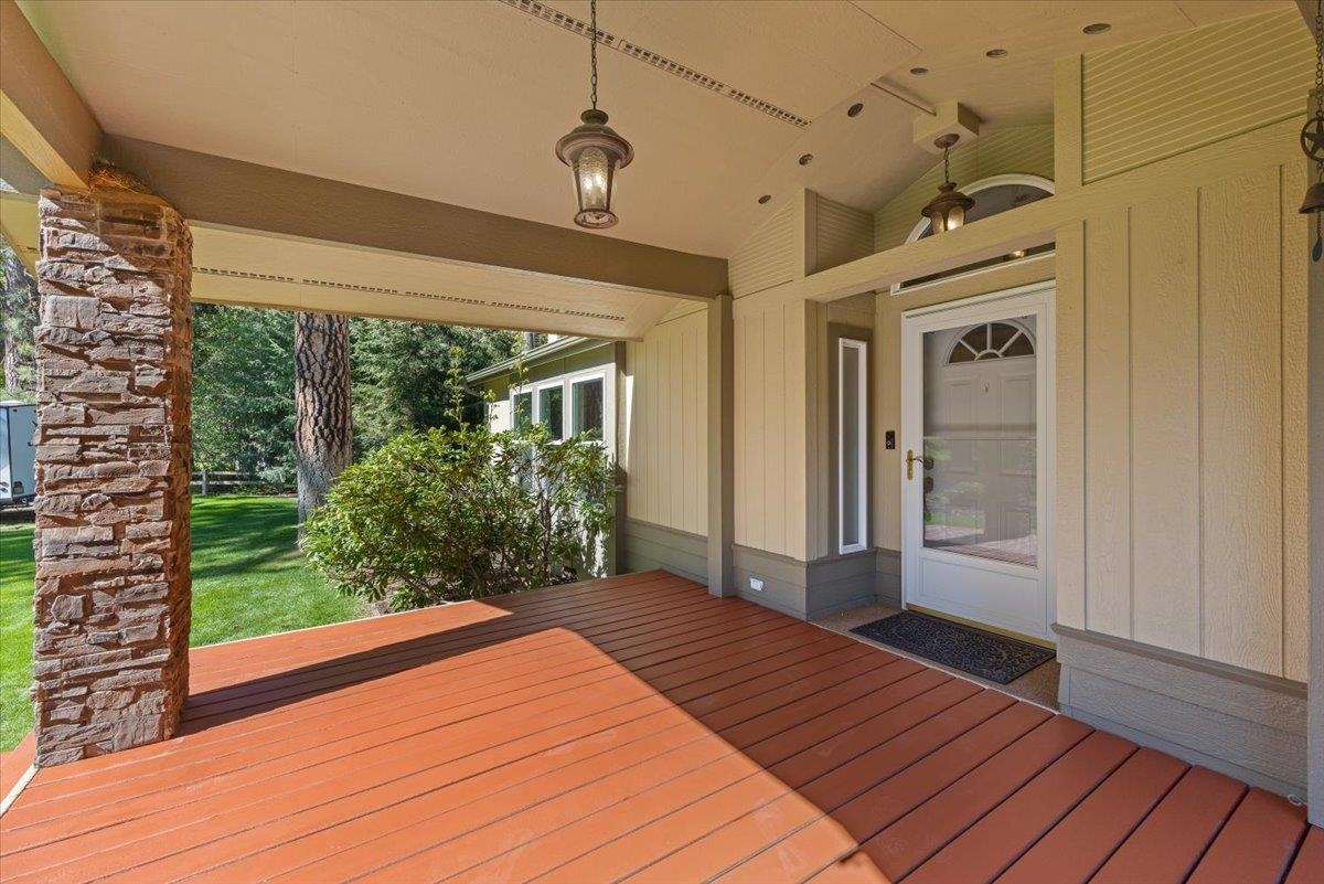 5411 East Corkery Road Spokane, WA 99223 - Photo 6 of 46