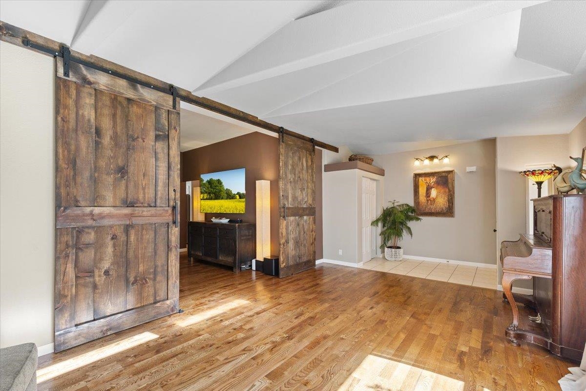 5411 East Corkery Road Spokane, WA 99223 - Photo 8 of 46