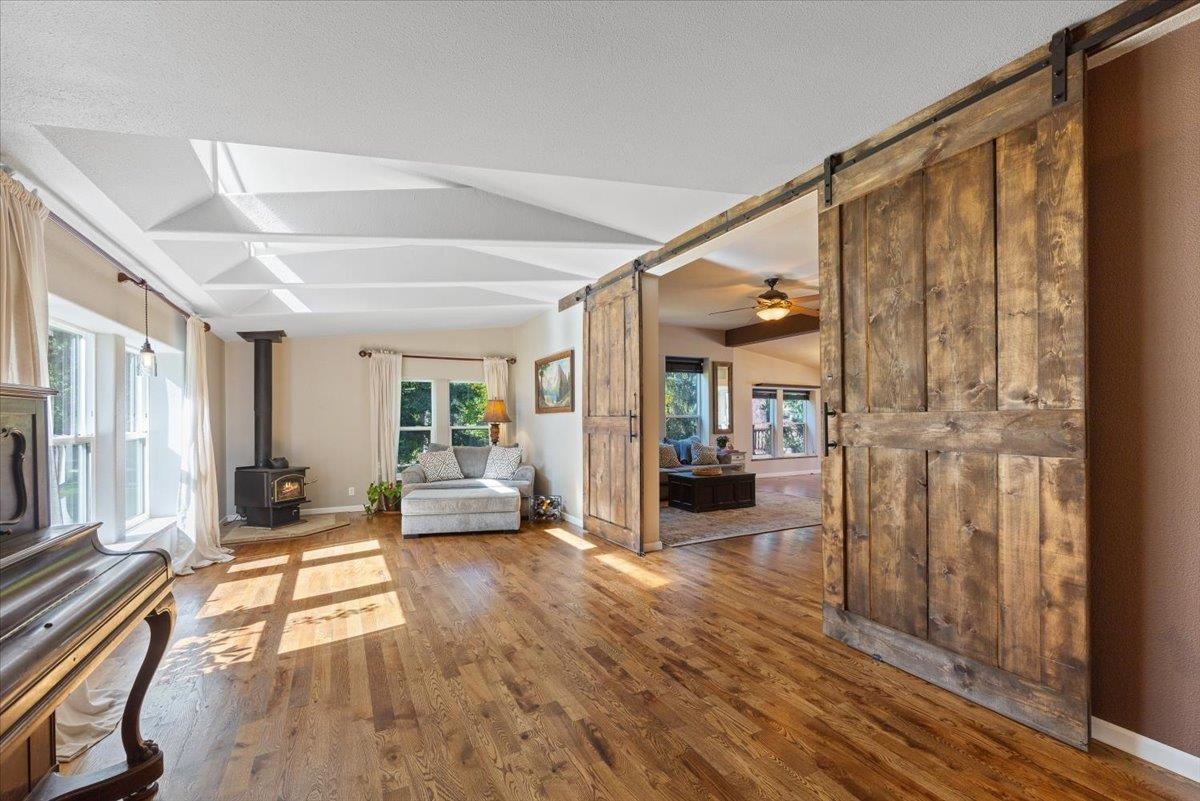 5411 East Corkery Road Spokane, WA 99223 - Photo 9 of 46