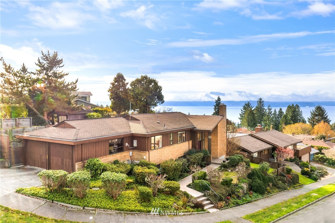 4217 Southwest Donovan Street Seattle, WA 98136 - Photo 1 of 40 Gallery Image 1