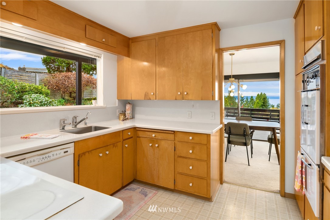 4217 Southwest Donovan Street Seattle, WA 98136 - Photo 20 of 40 Gallery Image 20