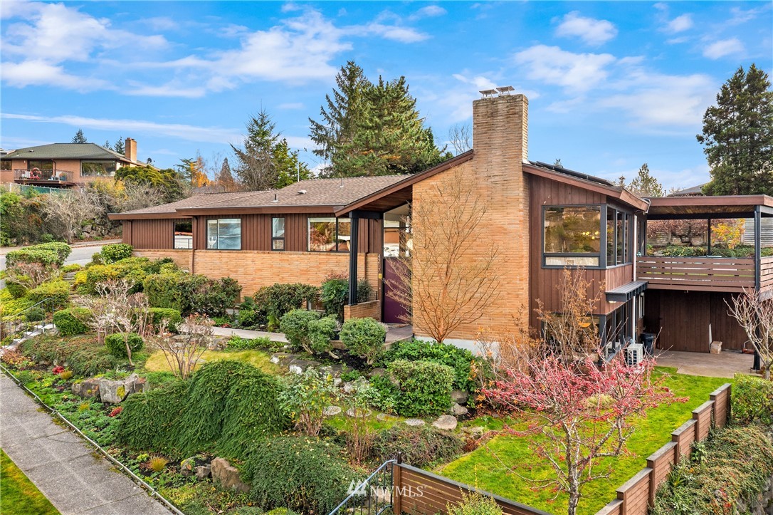 4217 Southwest Donovan Street Seattle, WA 98136 - Photo 3 of 40 Gallery Image 3