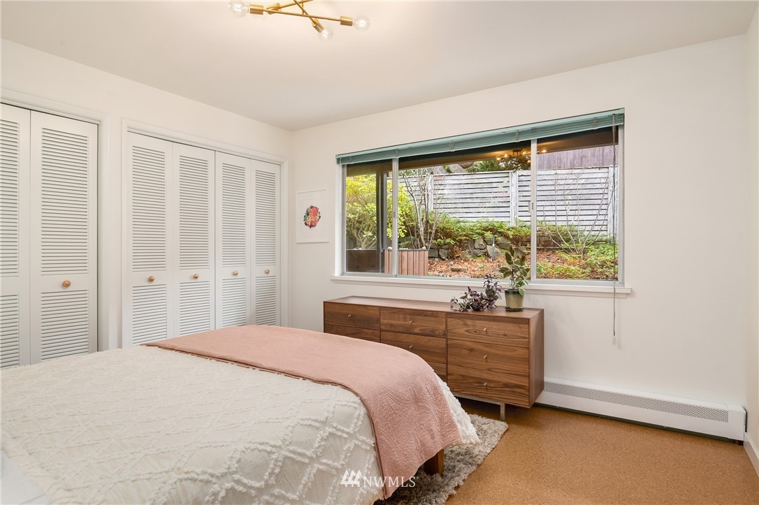 4217 Southwest Donovan Street Seattle, WA 98136 - Photo 23 of 40 Gallery Image 23
