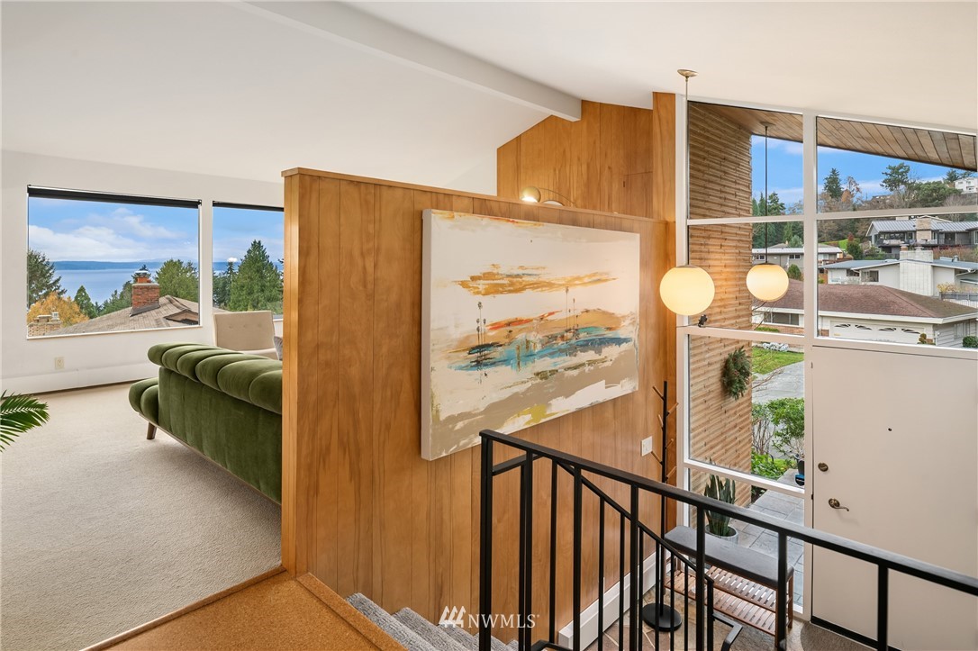 4217 Southwest Donovan Street Seattle, WA 98136 - Photo 7 of 40 Gallery Image 7