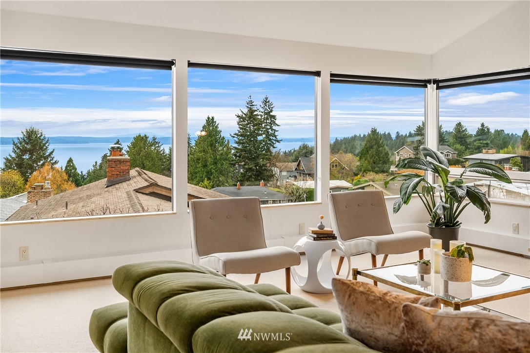 4217 Southwest Donovan Street Seattle, WA 98136 - Photo 8 of 40 Gallery Image 8