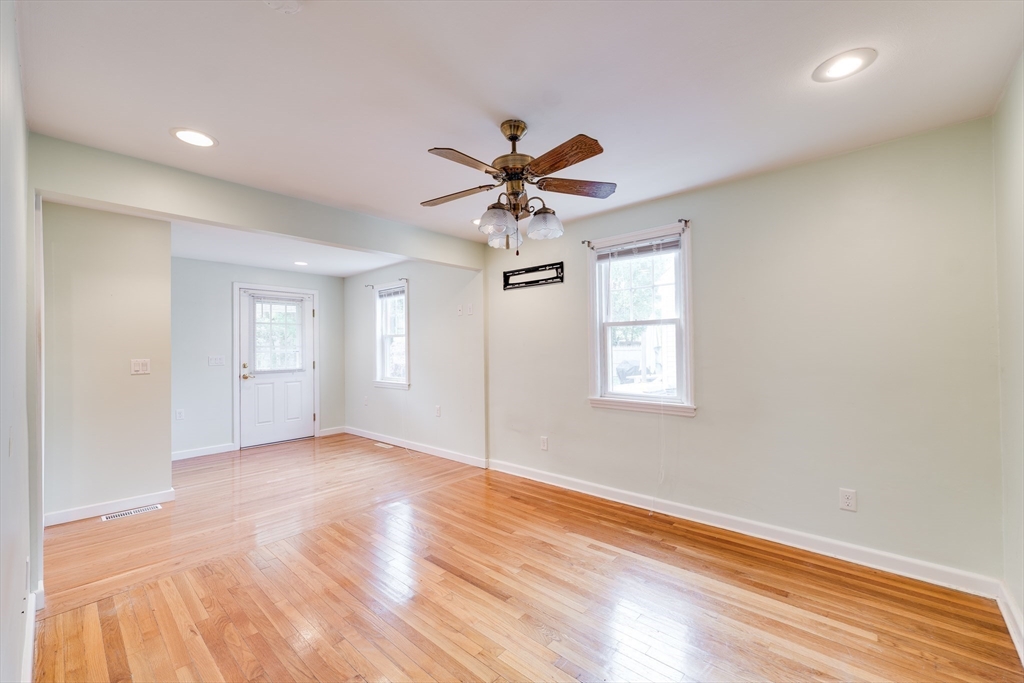 57 Bither Street Springfield, MA 01118 - Photo 9 of 37
