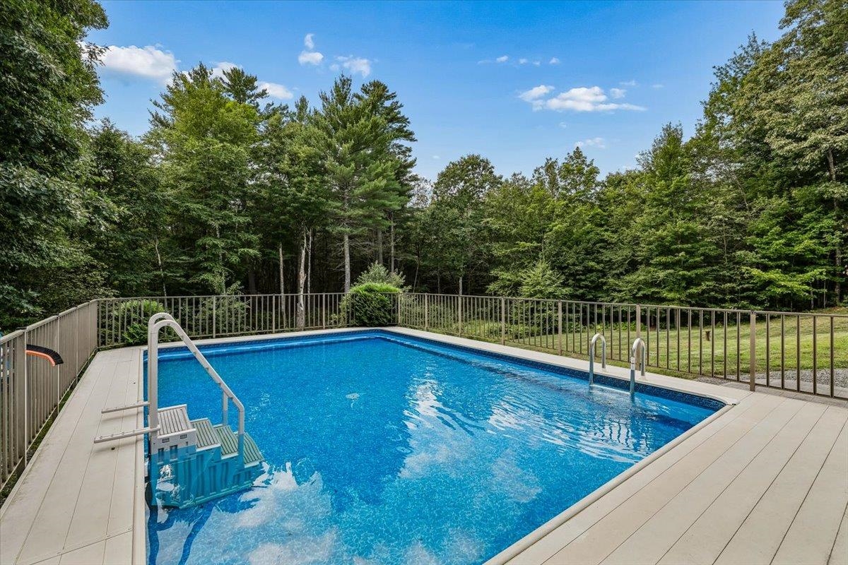 110 Middle Road Deerfield, NH 03037 - Photo 47 of 52 Gallery Image 47