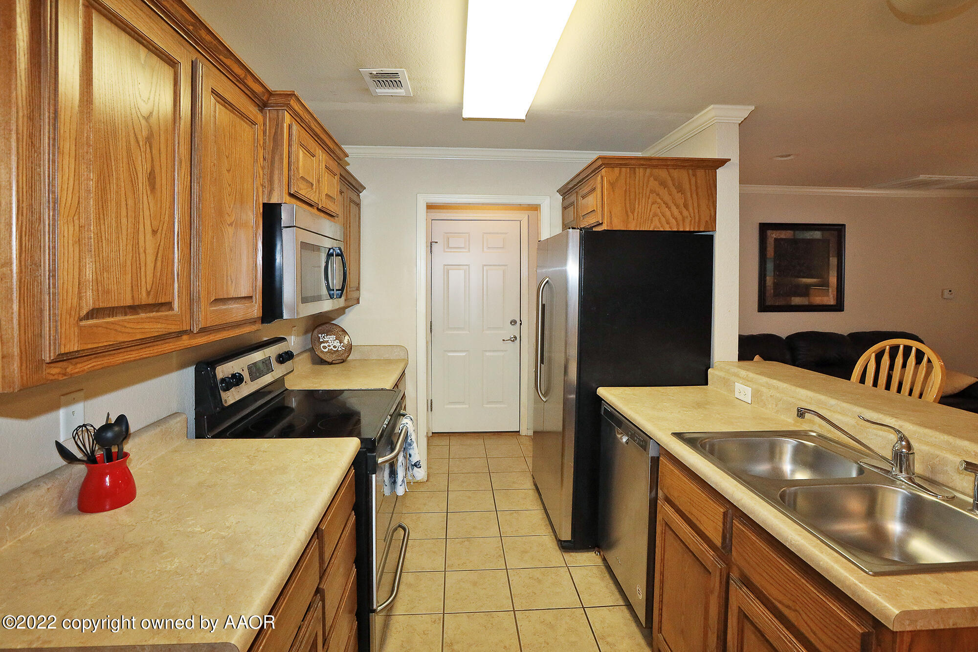 4537 Steffi Court Amarillo, TX 79110 - Photo 11 of 25 Kitchen