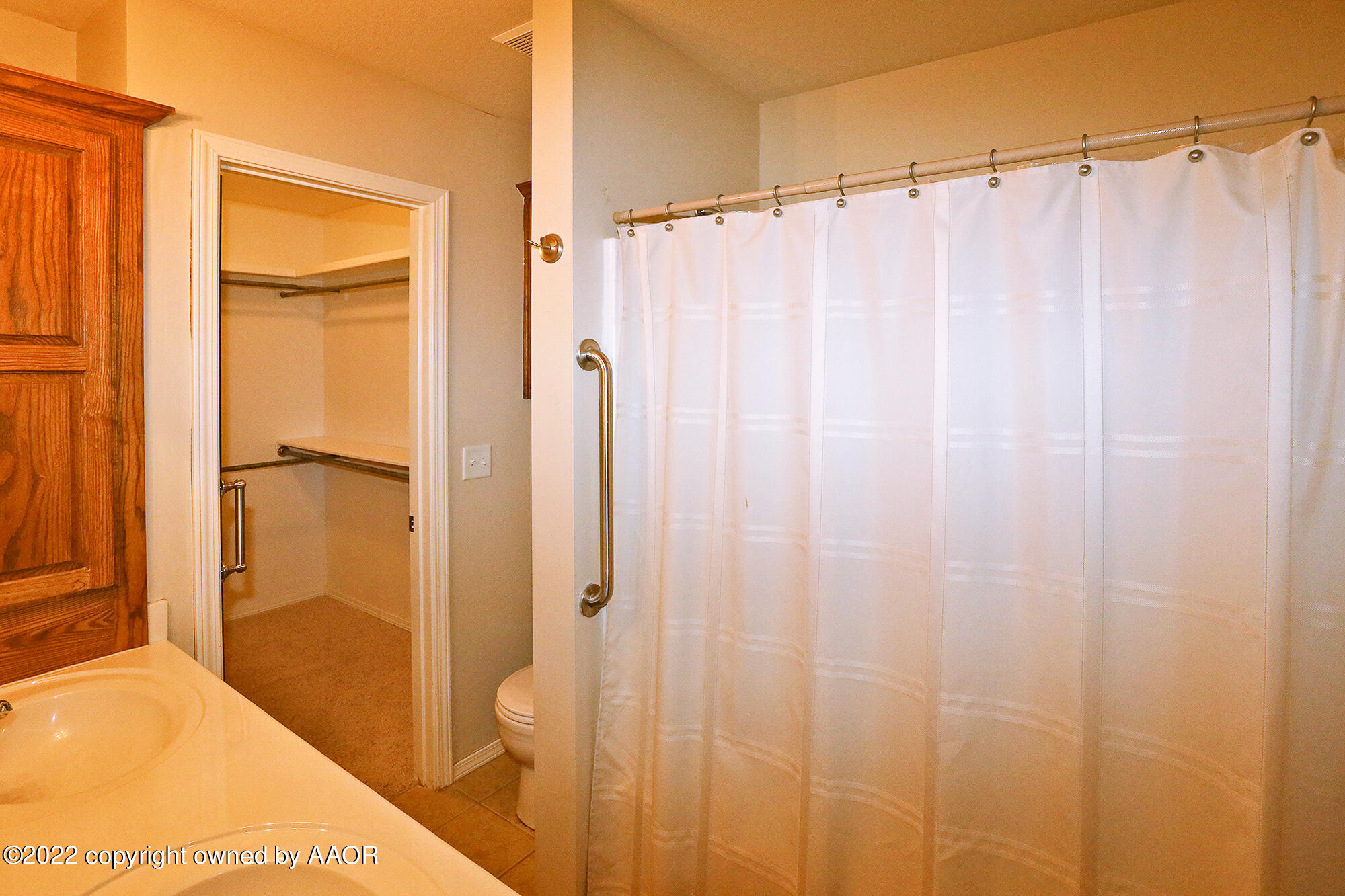4537 Steffi Court Amarillo, TX 79110 - Photo 18 of 25 Master Bath