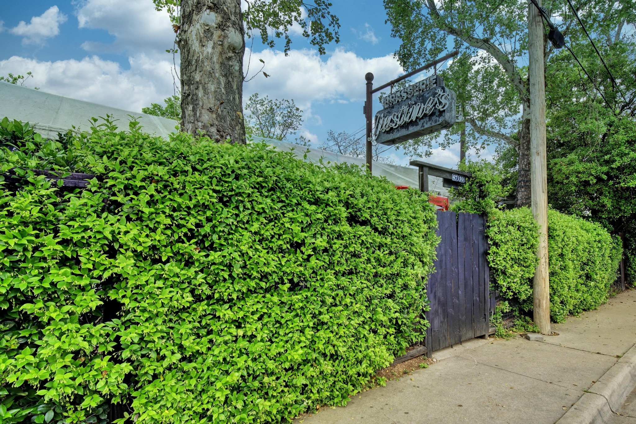 910 Bret Lane, Unit A Austin, TX 78721 - Photo 30 of 35 Justine's Brasserie