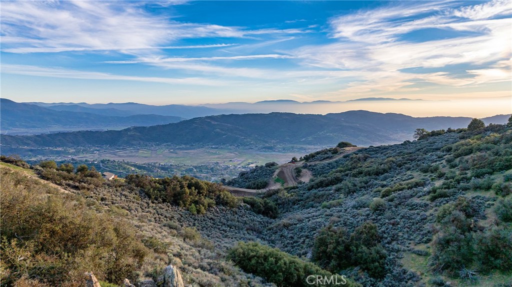 26820 Stirrup Way Tehachapi, CA 93561 - Photo 45 of 47