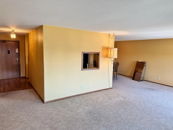 $225,000 | 500 Fillmore Street, Unit 202, Alexandria, MN 56308