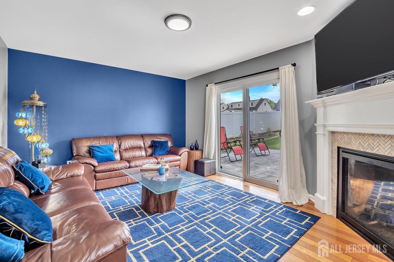 96 Chain O' Hills Road Iselin, NJ 08830 - Photo 18 of 36 Gallery Image 18