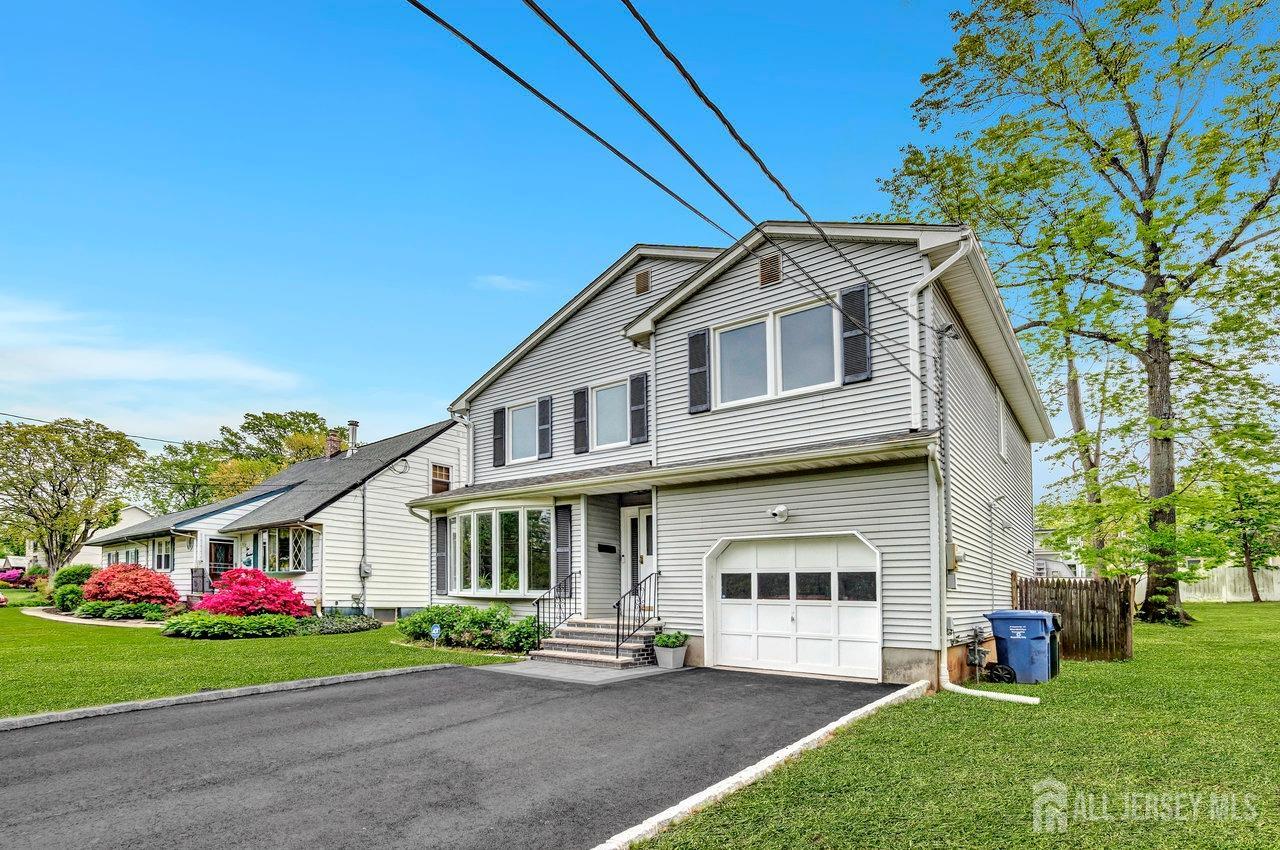 96 Chain O' Hills Road Iselin, NJ 08830 - Photo 3 of 36 Gallery Image 3