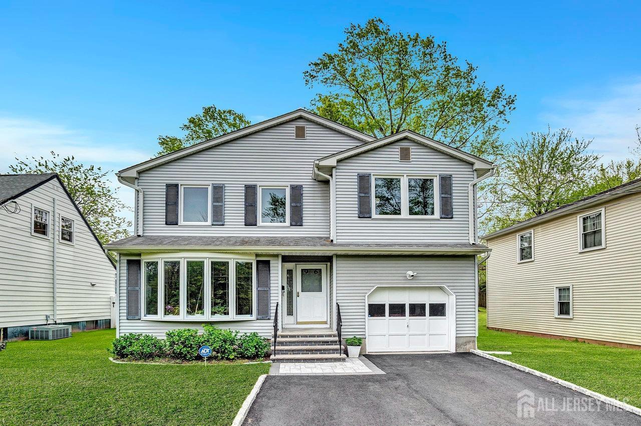 96 Chain O' Hills Road Iselin, NJ 08830 - Photo 7 of 36 Gallery Image 7