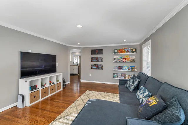 $740,000 | 46 Goodhue Road, Derry, NH 03038